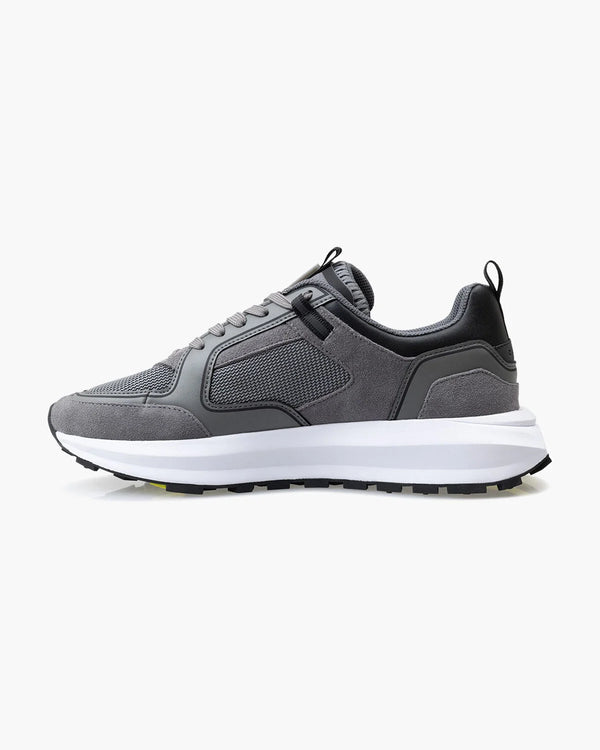 Cruyff Hex Rayado Runner in GREY CC243170-900